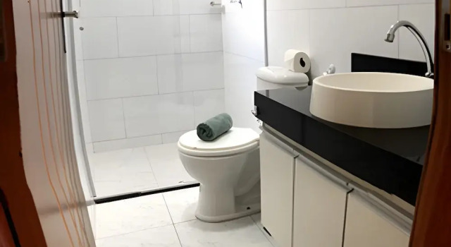 Семейные апартаменты с балконом Apto charmoso, 2 quartos com PISCINA em Taperapuãn, A/C