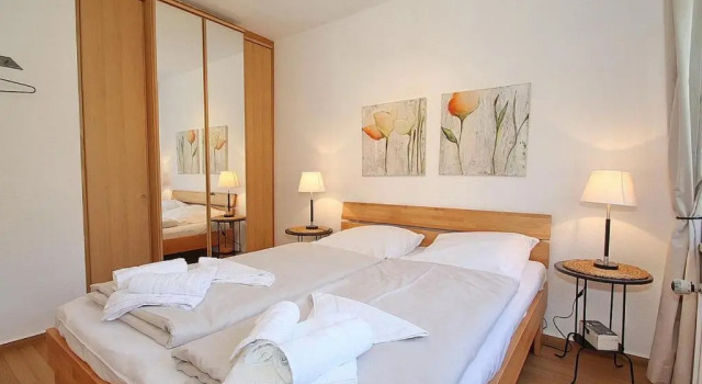 Am Rosenhain 23 Am Rosenhain 23 Appartement 02, Забронировать Апартаменты/квартира Отели Тиммендорфер-Штранд с парковкой, Парковка