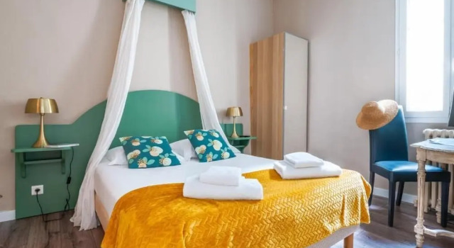 Номер Classic Hôtel & SPA Ventoux Provence "Domaine des Tilleuls"
