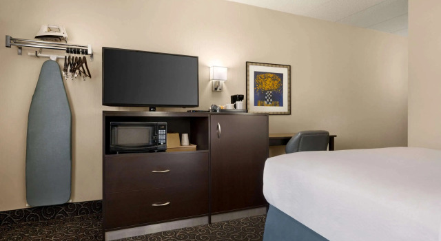 Days Inn by Wyndham Fort Collins