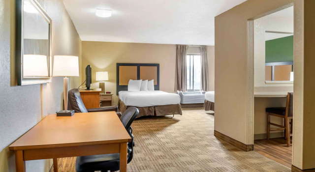 Четырёхместная студия Deluxe Extended Stay America Select Suites - Detroit - Warren