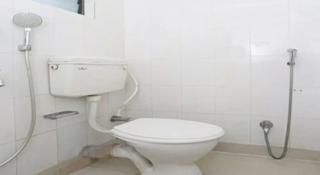 Номер Deluxe Goroomgo Sai City Inn Kalikapur Kolkata
