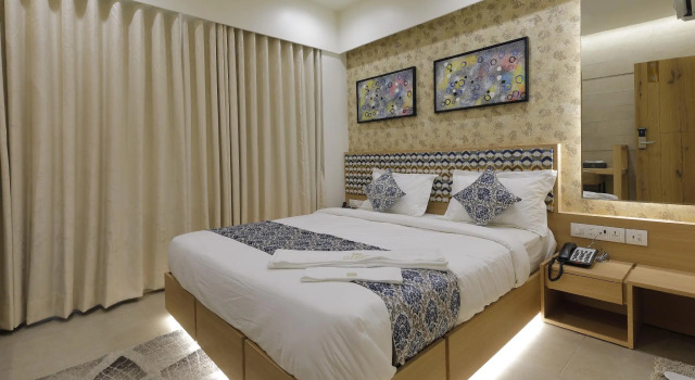 Номер Standard Hotel Elysian Residency