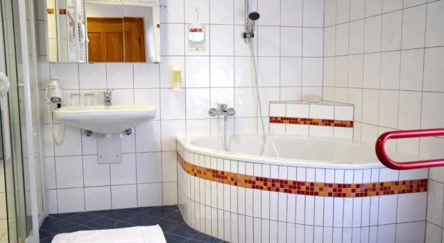 Четырёхместный номер Standard Gasthof Hotel Waschka - Libellenbräu