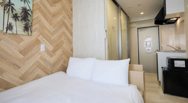 New Normal Condo in KENCHOMINAMIGUCHI ニューノーマルコンドイン県庁南口, Забронировать Отель Отели Наха 3 звезды, рядом с Здание администрации префектуры Окинавы, 3*