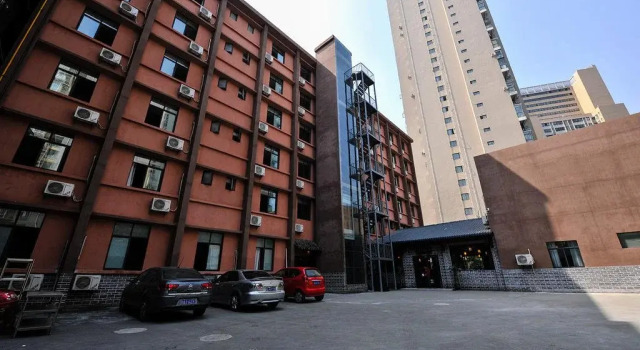 Yi Pin Sanguo Gul Ture Hotel