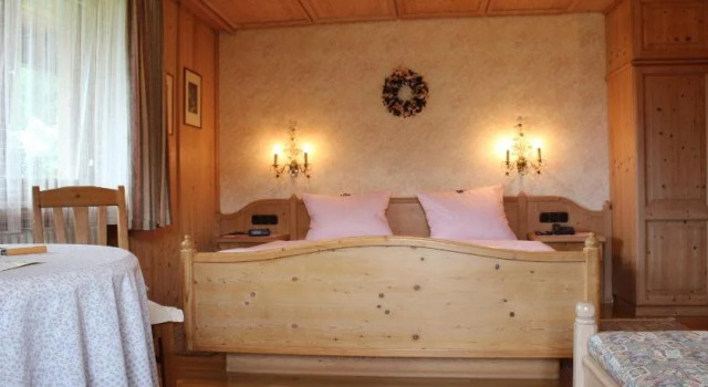Gstehaus Sgfeiler, Rezervasyon Otel Bischofswiesen Berchtesgadener Land