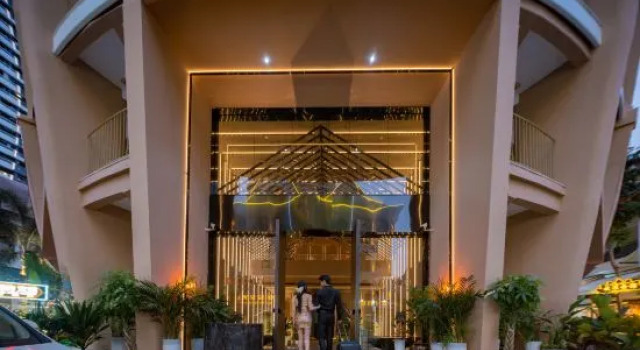 Xishuangbanna Jinghong Midu Suite Hotel (Starlight Night Market)