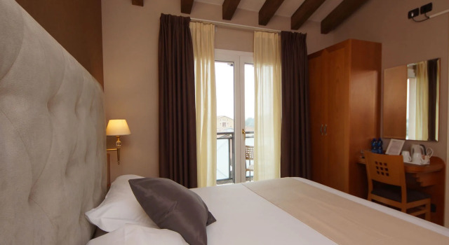 Hotel Clarin 14 by Dori