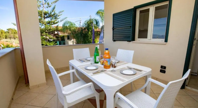 Апартаменты с 2 комнатами с видом на море Villa Paglianiti - Your FAMILY Residence