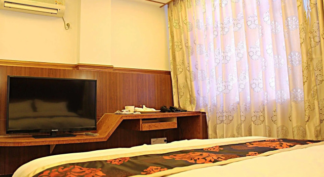 Yun Inn, Rezerwuj Hotel Hotele w Shenzhen z parkingiem, Parking