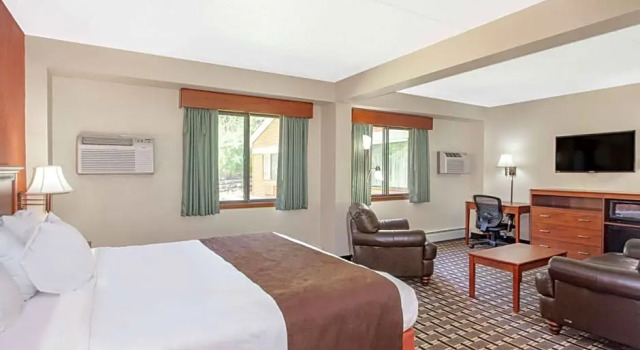 Люкс AmericInn by Wyndham Cloquet