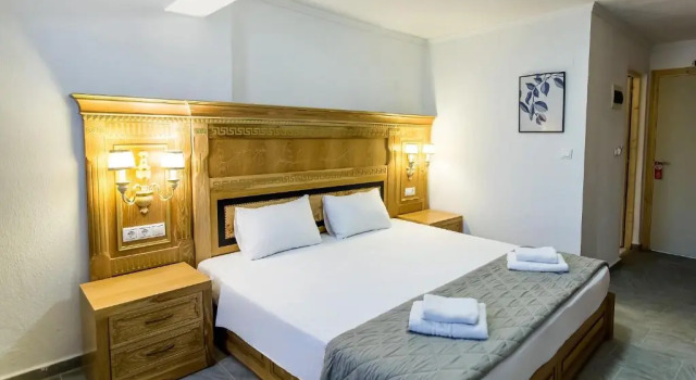 Трёхместный номер Economy Greek Pride Seafront Hotel