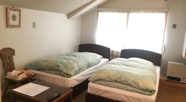 Fujiyoshi, Book Hotel Hoteller i Koshinetsu med parkering, Parkering