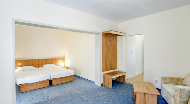 Hotel Journalist, Varaa Lomakeskus Hotellit Varna region uima-altaalla, Uima-allas