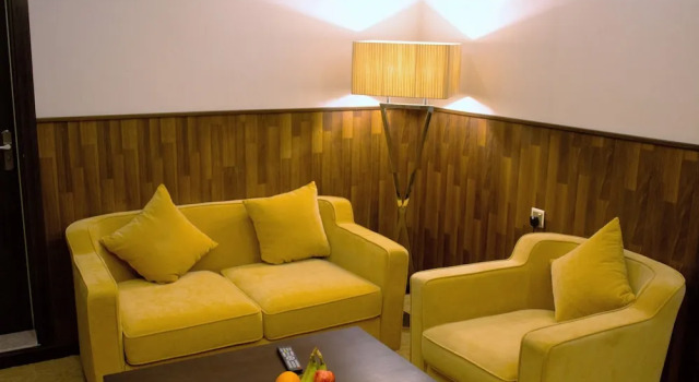 Полулюкс The Secure Inn Hotel Muscat