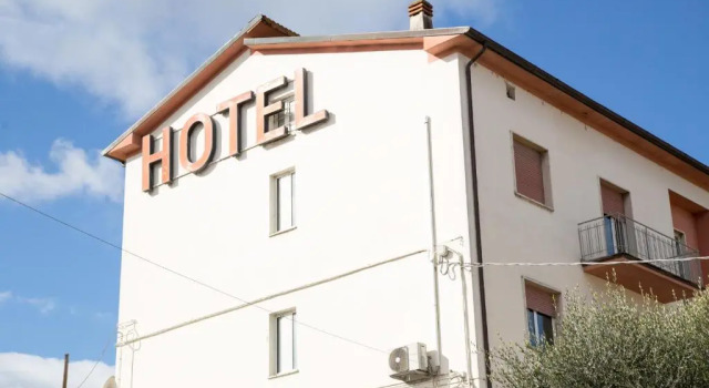 Hotel Lidia, Rezerwuj Hotel Mergo Marche