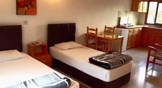 Трёхместный номер Standard с балконом Bare Hill Holiday Village