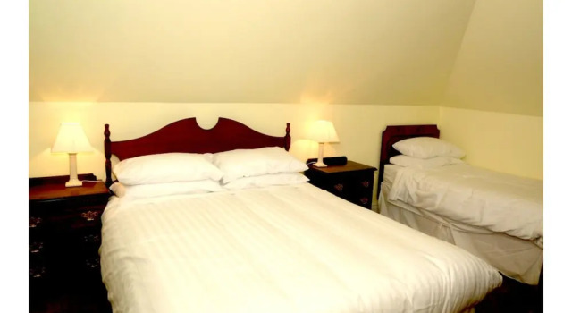 Коттедж с 3 комнатами Cannaway House B&B