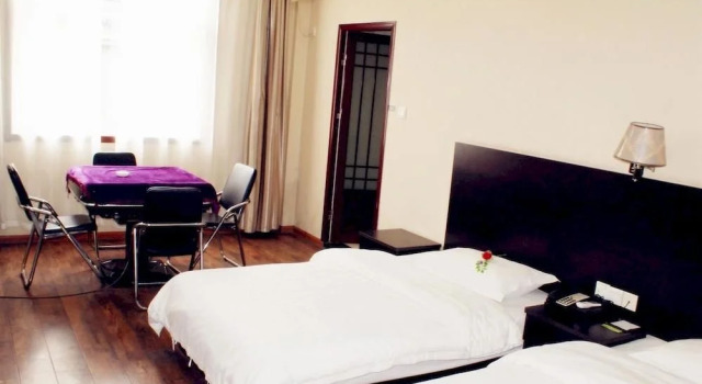 Jinlangting Business Hotel