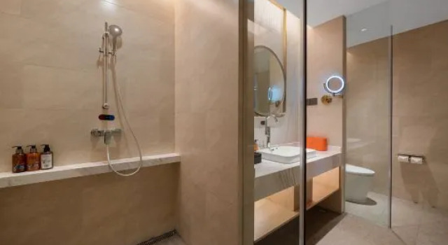 Двухместный люкс Executive с видом на улицу Vienna International Hotel （Tongnan Red Star Macalline）