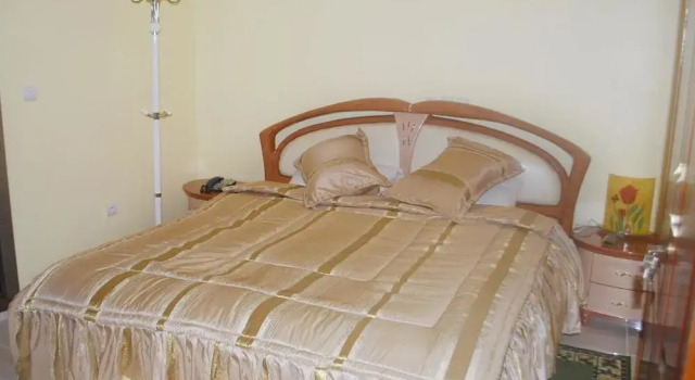Residence Ohinene, Boek Hotel Hotels in Abidjan met parkeren, Parkeren