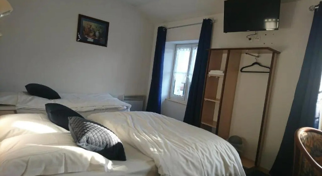 Hôtel Les Deux Porches, Забронировать Отель Верриерес Вьен