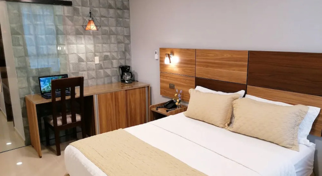Двухместный номер Deluxe Premium Suites Deluxe Aparthotel Equipetrol