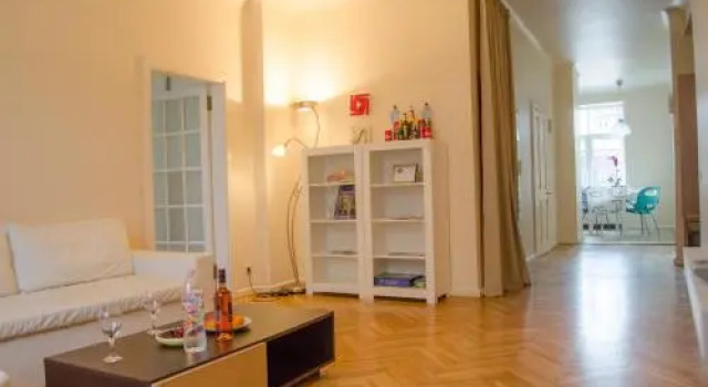 Two-Bedroom Apartment Town Hall with Free Parking, Rezerwuj Apartament Hotele w Riga z parkingiem, Parking