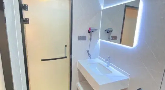 Sansishe Hotel (Kunming college store), Rezerwuj Hotel Hotele w Kunming z parkingiem, Parking