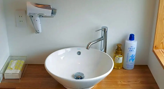 "Sasayama Jyokamachi Guest House KURIYA Semi Double Bunk Bed Cabin for 2-4 Pax - Vacation STAY 91845 ", Prenota Affittacamere Affittacamere a Hyogo, Affittacamere