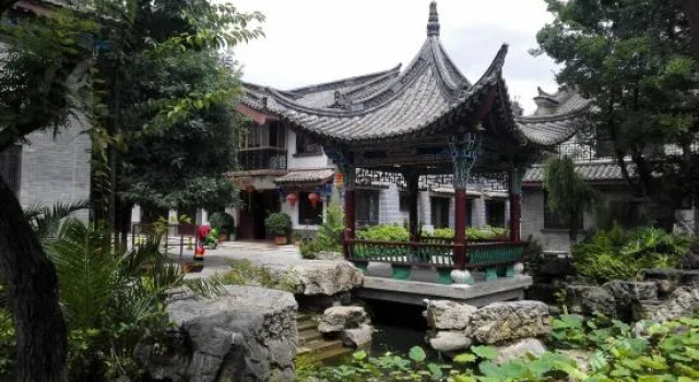 Yinghuawu Inn