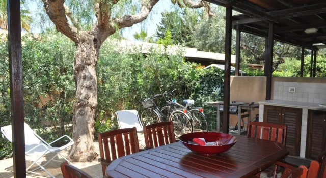 Коттедж с 2 комнатами Casa Mia 6 posti letto con giardino