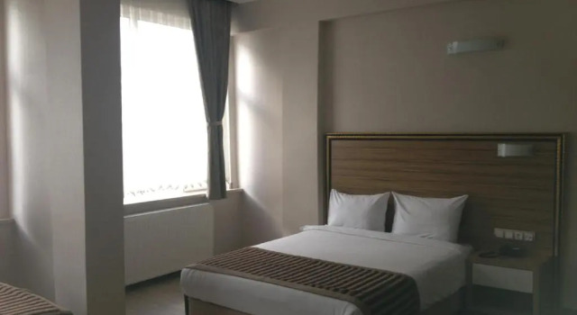 Трёхместный номер Standard Buyuk Hotel