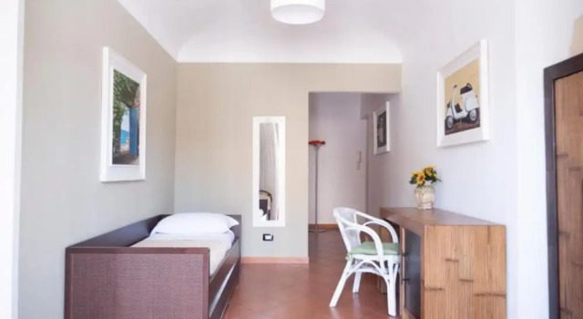 Четырёхместный номер Standard с балконом Kalamarina Rooms