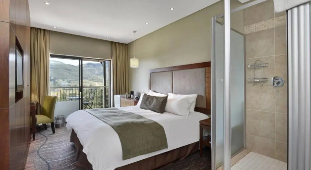 Двухместный номер Standard с видом на горы Protea Hotel by Marriott Clarens
