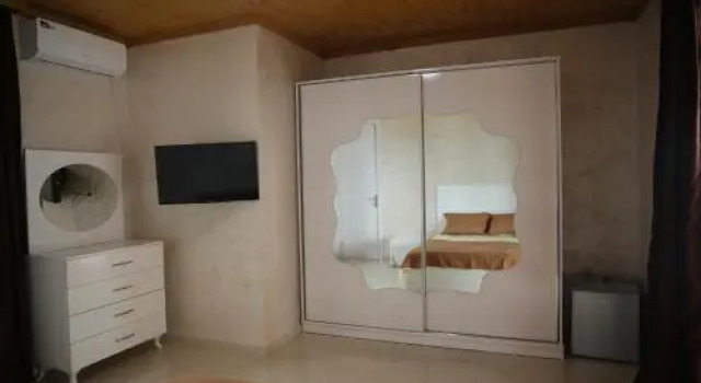 Zelenyi Mys, Book Hotel Batumi 