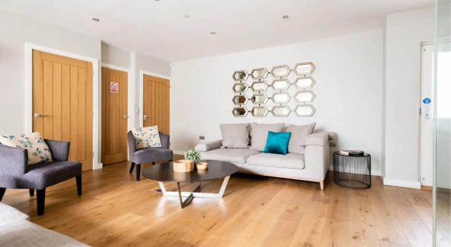 The Norfolk Townhouse - Large & Stunning 5BDR Mews Home on Private Street, Забронировать Дом для отпуска Виллы Лондона, рядом с Станция метро Paddington (линия H&amp;C), Вилла