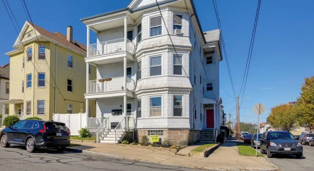 New Bedford Apartment ~ 4 Mi to Fort Phoenix Beach, Book Apartment New Bedford Massachusetts