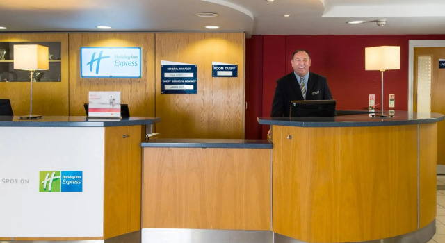 Express Holiday Inn Swansea M4/J43
