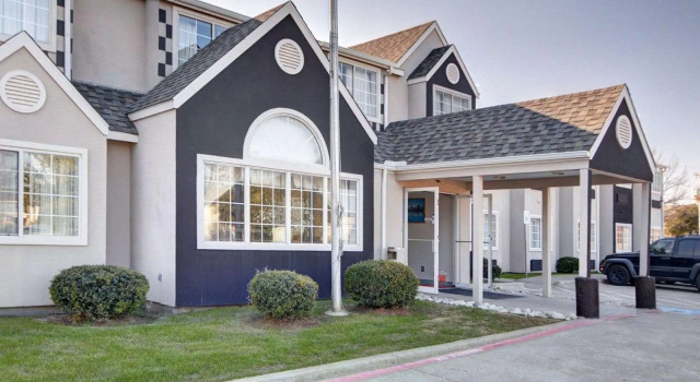 Номер Standard Rodeway Inn & Suites Lewisville I-35