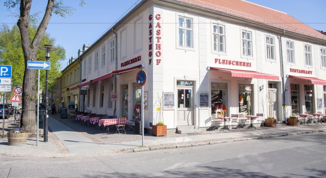Gasthof & Fleischerei Rheinsberg, Забронировать Отель Райнсберг Rheinsberg Lake Region