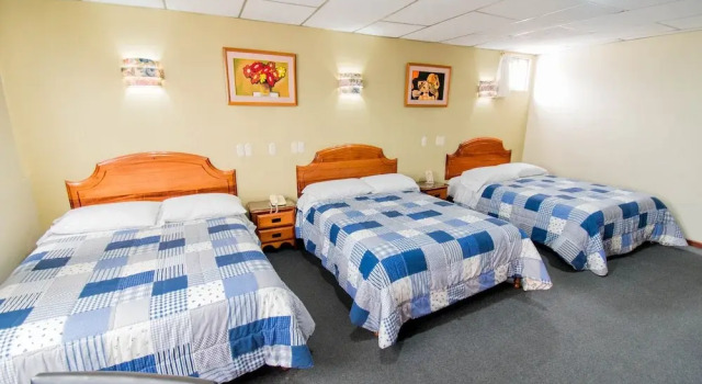 Standard Dreier Zimmer mit Balkon Grand Hotel Loja