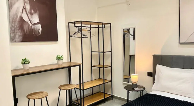 Charming Studio no Windows Near Panormou Metro, Забронировать Апартаменты/квартира Афины Острова Саронического залива - Аттика, рядом с Амбелокипи