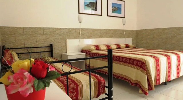 Hotel Residence Villa Ascoli, Rezerwuj Hotel Hotele w Foresta Umbra z basenem, Basen