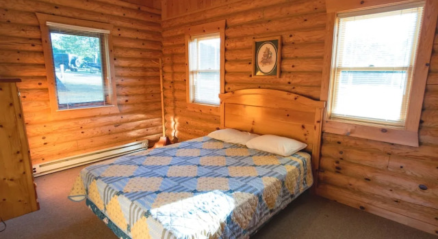 Deer Ridge Resort, Varaa Lomakeskus Hotellit Minnesota pysäköinnillä, Pysäköinti