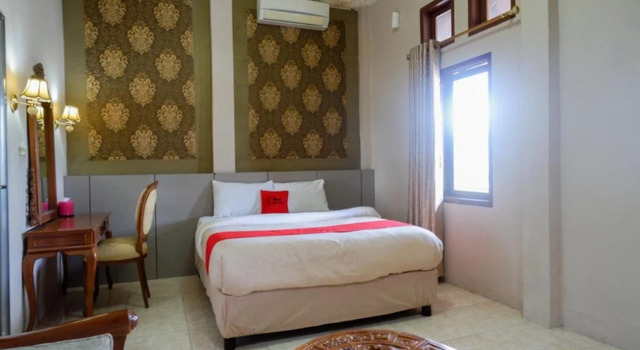 RedDoorz Plus near Haluoleo University