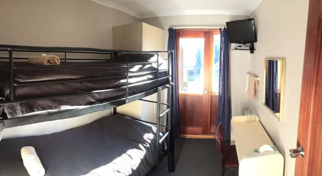Двухместный номер Economy с балконом и с видом на горы Winterhaus Lodge Thredbo Village