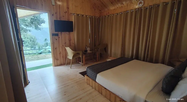 Коттедж Luxury Kumaoni Karavan Camps Resort