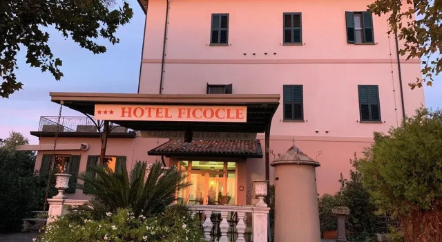 Hotel Ficocle, Забронировать Отель Отели Червия с завтраком, Завтраки